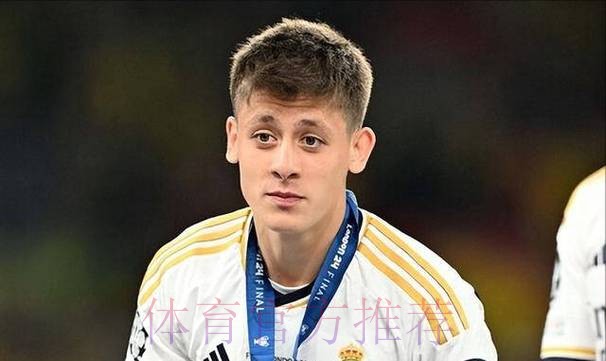 马卡:居勒尔未出战米兰因右腿不适 皇马不让他冒险